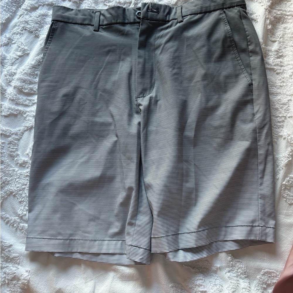 Greg Norman Grey Stripe Golf Short